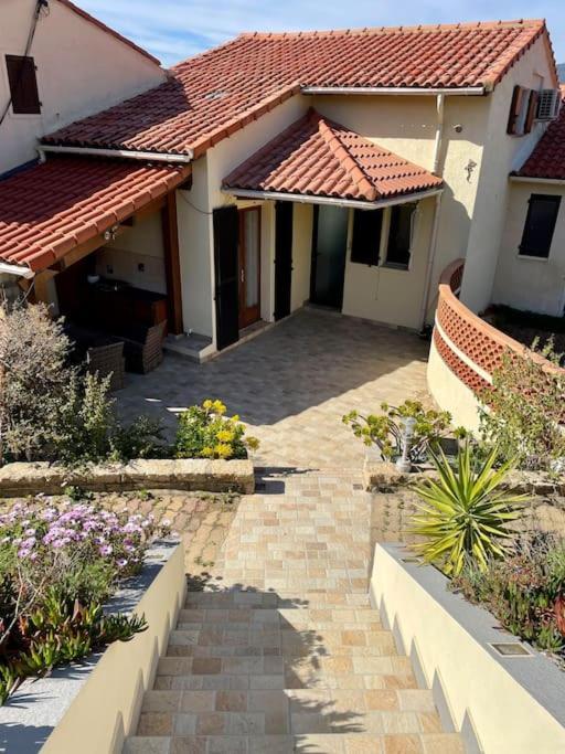 Charmante Petite Maison Magnifique Vue Mer بروبرِيانّو المظهر الخارجي الصورة